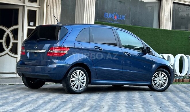 Mercedes B 170 2008, 89,000 km - 1.7 л - Bakı