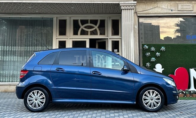 Mercedes B 170 2008, 89,000 km - 1.7 л - Bakı