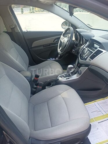 Chevrolet Cruze 2015, 220,055 km - 1.4 л - Şəki