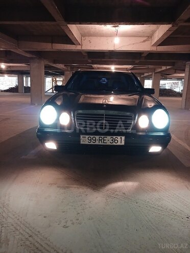 Mercedes E 240 1999, 377,000 km - 2.4 l - Bakı