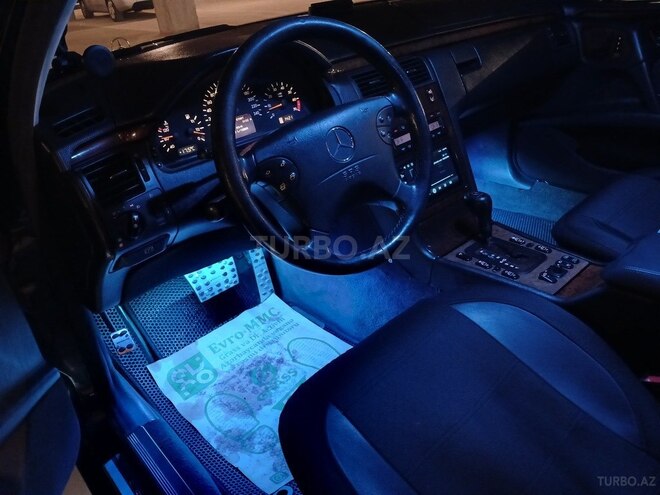 Mercedes E 240 1999, 377,000 km - 2.4 l - Bakı