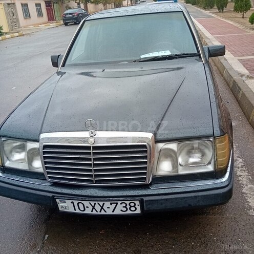 Mercedes 190 1991, 300,000 km - 2.5 л - Naxçıvan