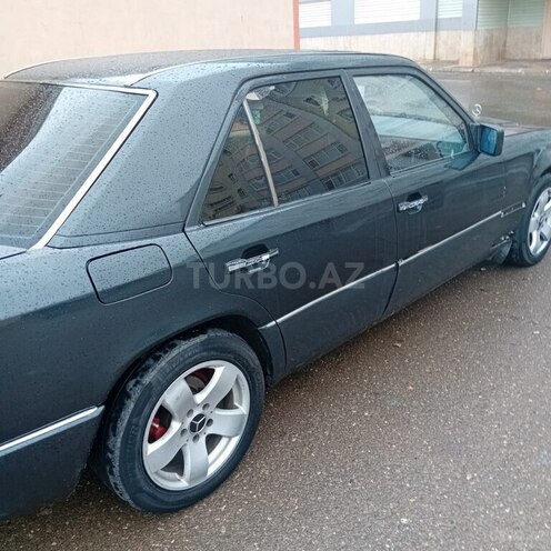 Mercedes 190 1991, 300,000 km - 2.5 л - Naxçıvan
