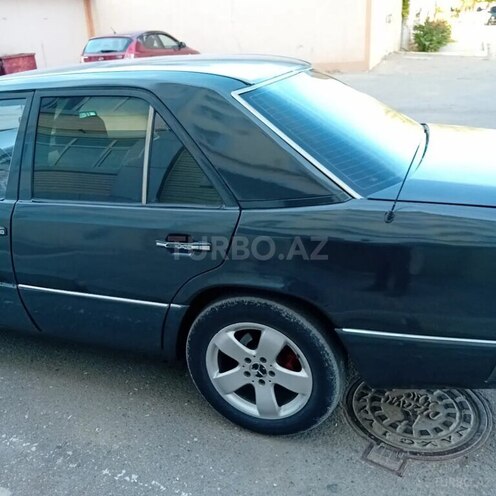 Mercedes 190 1991, 300,000 km - 2.5 л - Naxçıvan