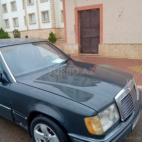 Mercedes 190 1991, 300,000 km - 2.5 л - Naxçıvan