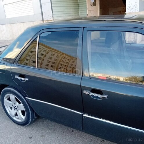 Mercedes 190 1991, 300,000 km - 2.5 л - Naxçıvan
