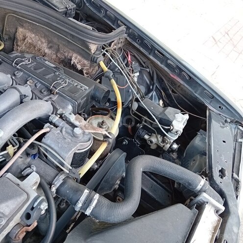Mercedes 190 1991, 300,000 km - 2.5 л - Naxçıvan