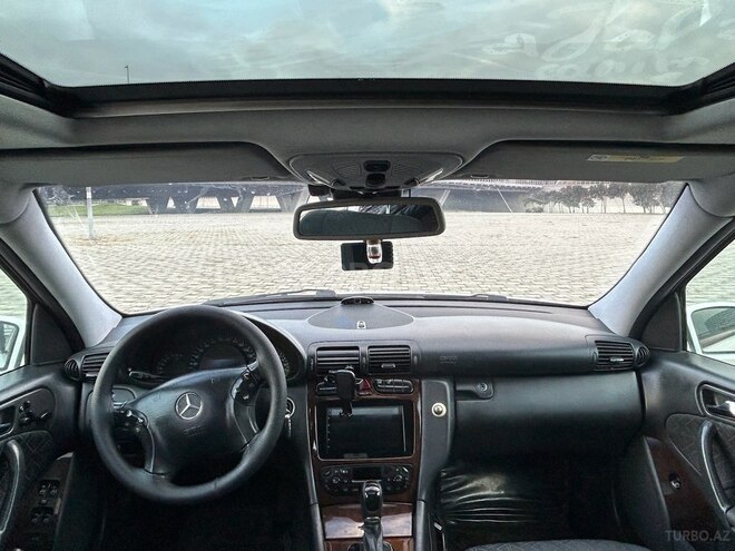 Mercedes C 240 2002, 251,000 km - 2.6 л - Bakı