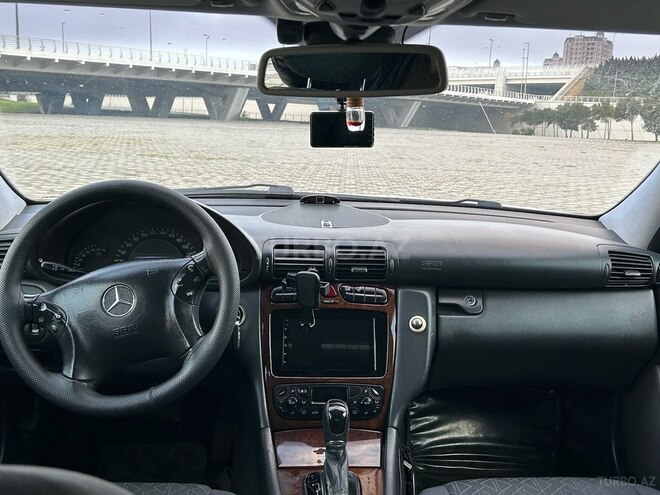 Mercedes C 240 2002, 251,000 km - 2.6 л - Bakı