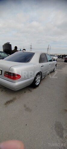 Mercedes E 280 1996, 460,000 km - 2.8 л - Sumqayıt