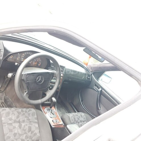 Mercedes C 180 1998, 374,000 km - 1.8 л - Bakı