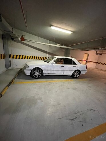 Mercedes C 230 1997, 251,000 km - 2.3 l - Bakı