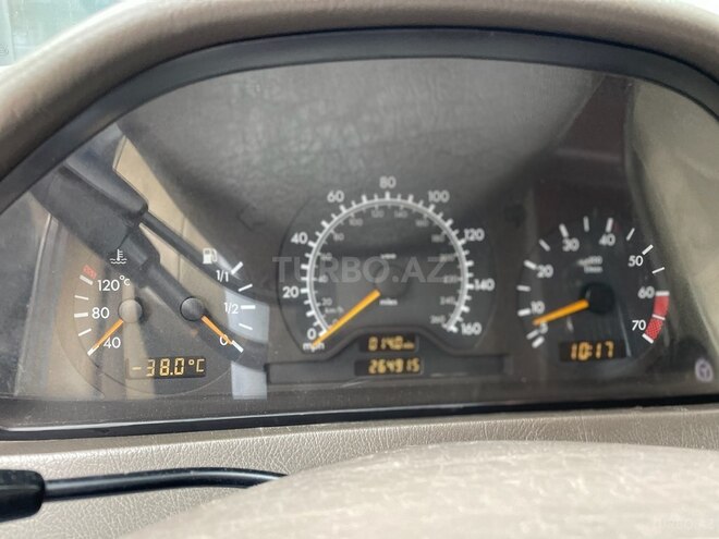 Mercedes C 230 1997, 251,000 km - 2.3 l - Bakı