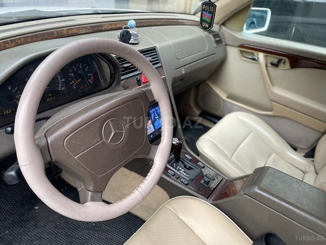 Mercedes C 230 1997, 251,000 km - 2.3 l - Bakı