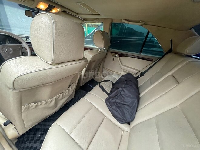 Mercedes C 230 1997, 251,000 km - 2.3 l - Bakı