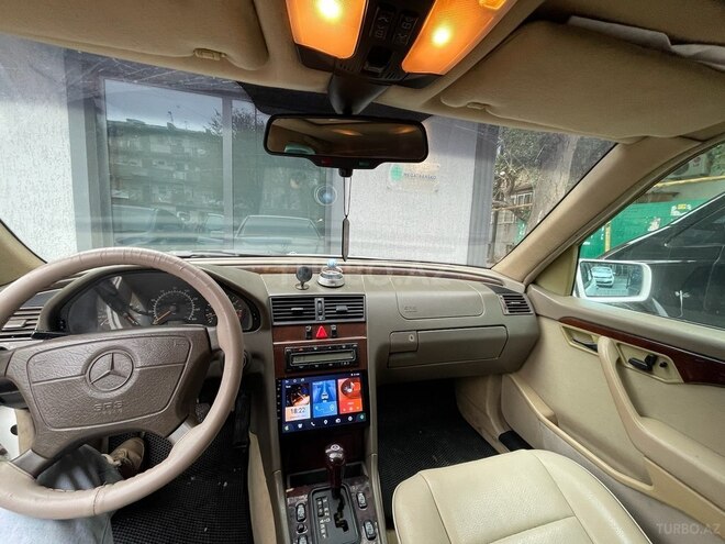 Mercedes C 230 1997, 251,000 km - 2.3 l - Bakı