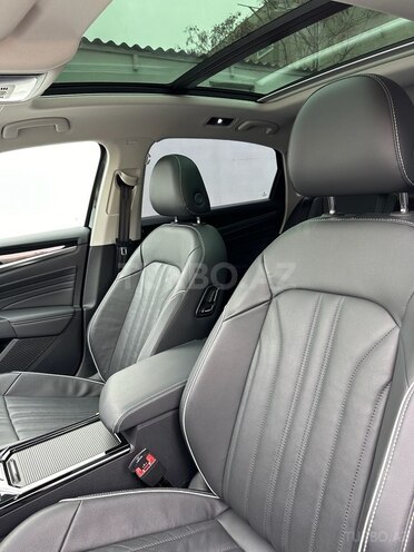 Volkswagen Passat 2022, 10,500 km - 1.4 l - Bakı