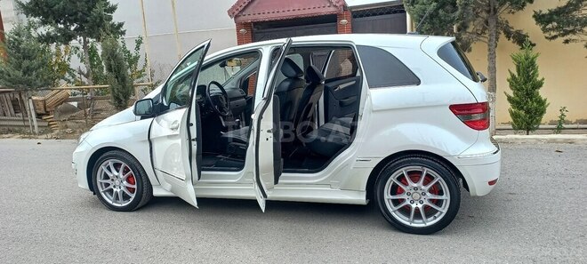 Mercedes B 170 2008, 105,000 km - 1.7 l - Bakı