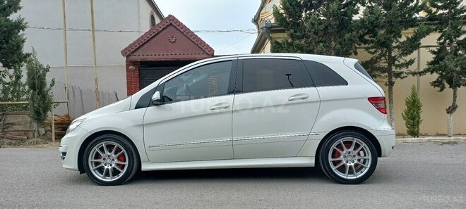 Mercedes B 170 2008, 105,000 km - 1.7 l - Bakı