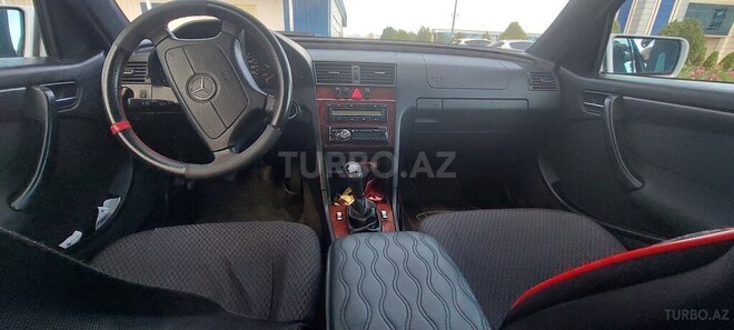 Mercedes C 220 1999, 420,000 km - 2.2 l - Naxçıvan