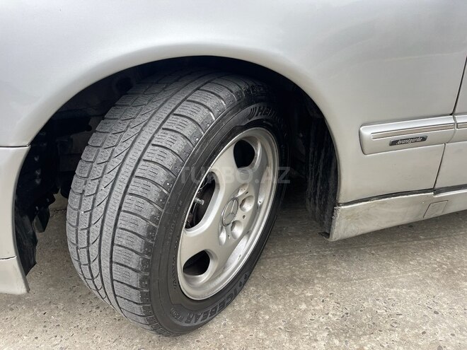 Mercedes E 220 2000, 274,000 km - 2.2 l - Bakı