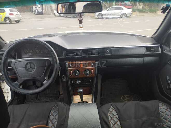 Mercedes E 220 1991, 438,000 km - 2.2 л - Sumqayıt