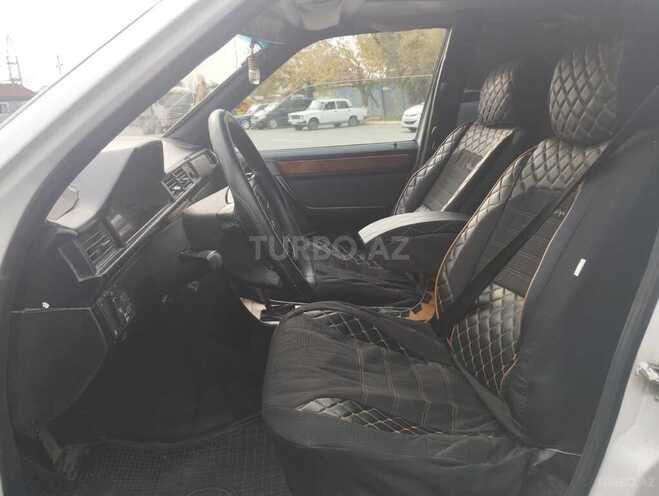 Mercedes E 220 1991, 438,000 km - 2.2 л - Sumqayıt