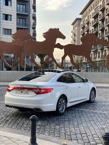 Hyundai Grandeur 2014, 240,000 km - 2.2 l - Bakı