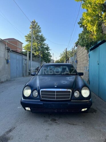 Mercedes E 250 1996, 451,458 km - 2.5 l - Bakı
