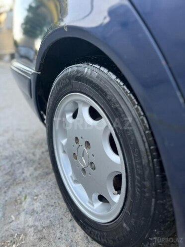 Mercedes E 250 1996, 451,458 km - 2.5 l - Bakı