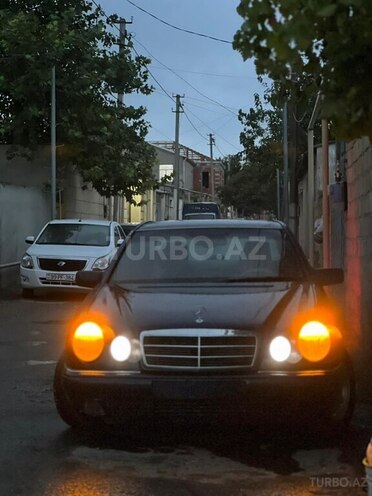 Mercedes E 250 1996, 451,458 km - 2.5 l - Bakı