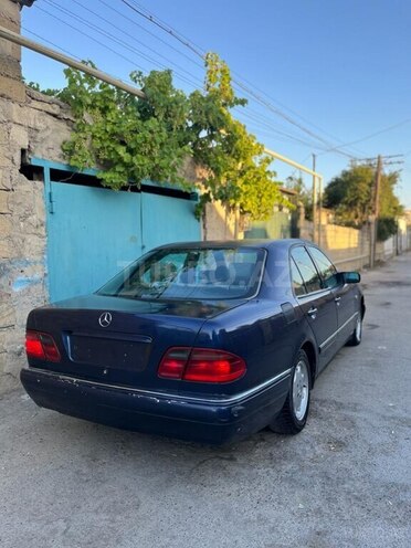 Mercedes E 250 1996, 451,458 km - 2.5 l - Bakı