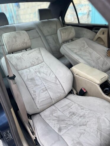 Mercedes E 250 1996, 451,458 km - 2.5 l - Bakı