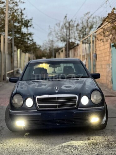 Mercedes E 250 1996, 451,458 km - 2.5 l - Bakı