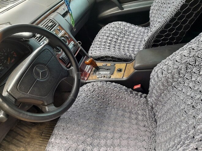 Mercedes E 230 1996, 452,187 km - 2.3 l - Bakı
