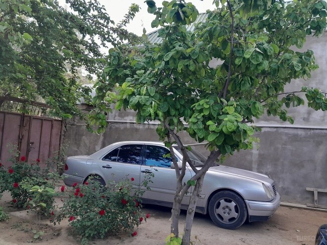 Mercedes E 230 1996, 452,187 km - 2.3 l - Bakı