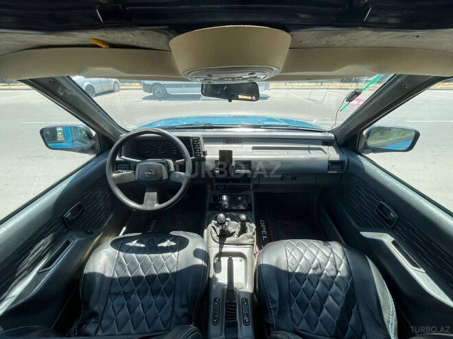Opel Frontera 1993, 250,000 km - 2.5 l - Sumqayıt