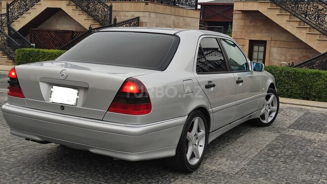 Mercedes C 180 1999, 218,405 km - 1.8 l - Sumqayıt