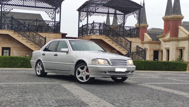 Mercedes C 180 1999, 218,405 km - 1.8 l - Sumqayıt