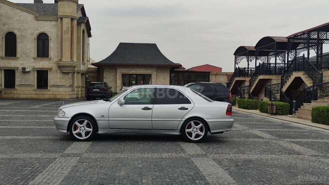 Mercedes C 180 1999, 218,405 km - 1.8 l - Sumqayıt