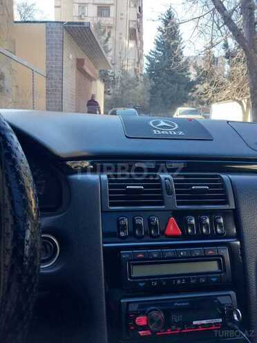 Mercedes E 240 1999, 259,475 km - 2.4 l - Bakı