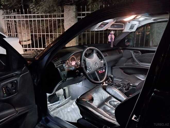 Mercedes E 240 1999, 259,475 km - 2.4 l - Bakı