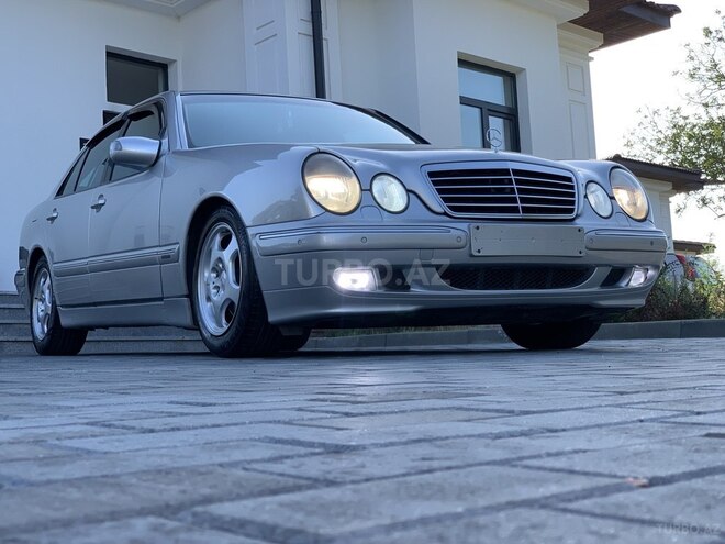 Mercedes E 320 2001, 96,518 km - 3.2 l - Bakı