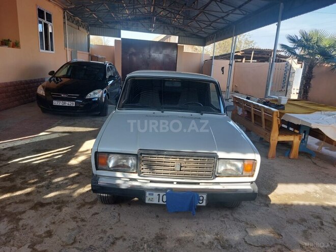 LADA (VAZ) 2107 2007, 298,000 km - 1.6 л - Saatlı
