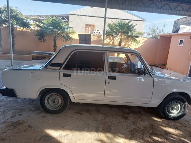 LADA (VAZ) 2107 2007, 298,000 km - 1.6 л - Saatlı