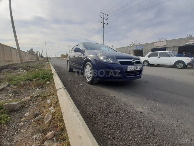 Opel Astra 2006, 207,000 km - 1.4 л - Yevlax