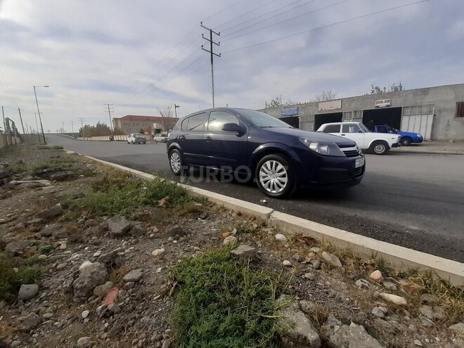 Opel Astra 2006, 207,000 km - 1.4 л - Yevlax