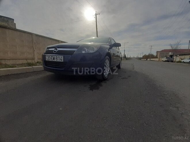 Opel Astra 2006, 207,000 km - 1.4 л - Yevlax
