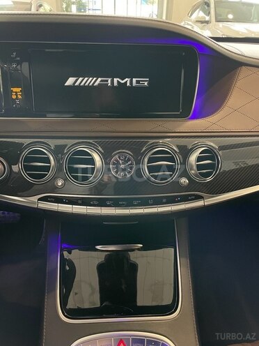 Mercedes S 63 AMG