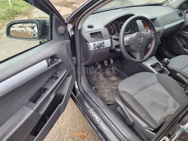 Opel Astra 2005, 281,000 km - 1.4 l - Gəncə